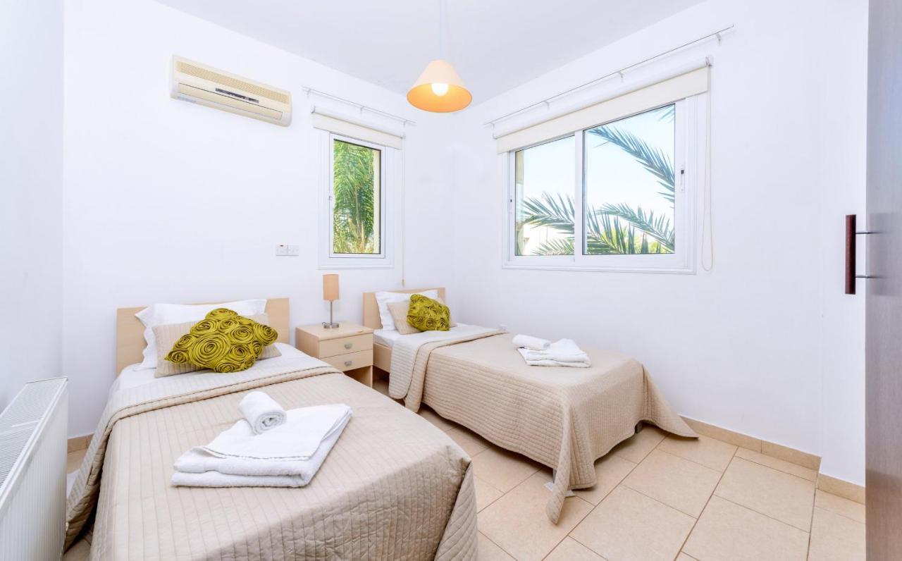 Sirena Bay Villa Pernera エクステリア 写真